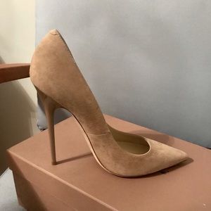 Jimmy Choo pumps Abel